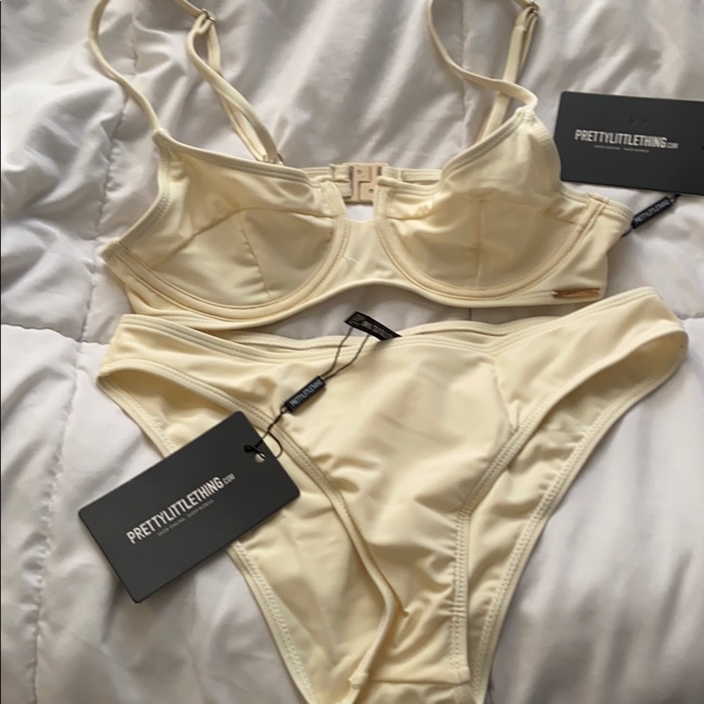 Never worn Bikini set
